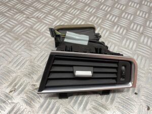 Luchtrooster voor rechts