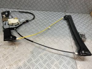 Ruitmechaniek links voor