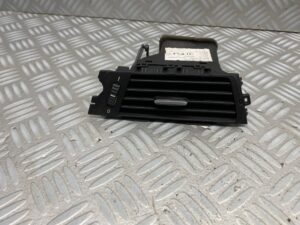 Luchtrooster voor links