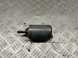 Excentriekas stelmotor