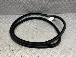 Deurrubber links voor