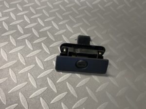 Dashboardkastje slot