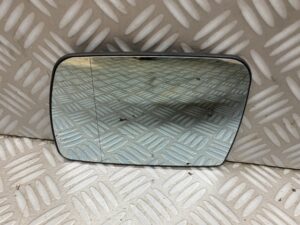 Spiegelglas links